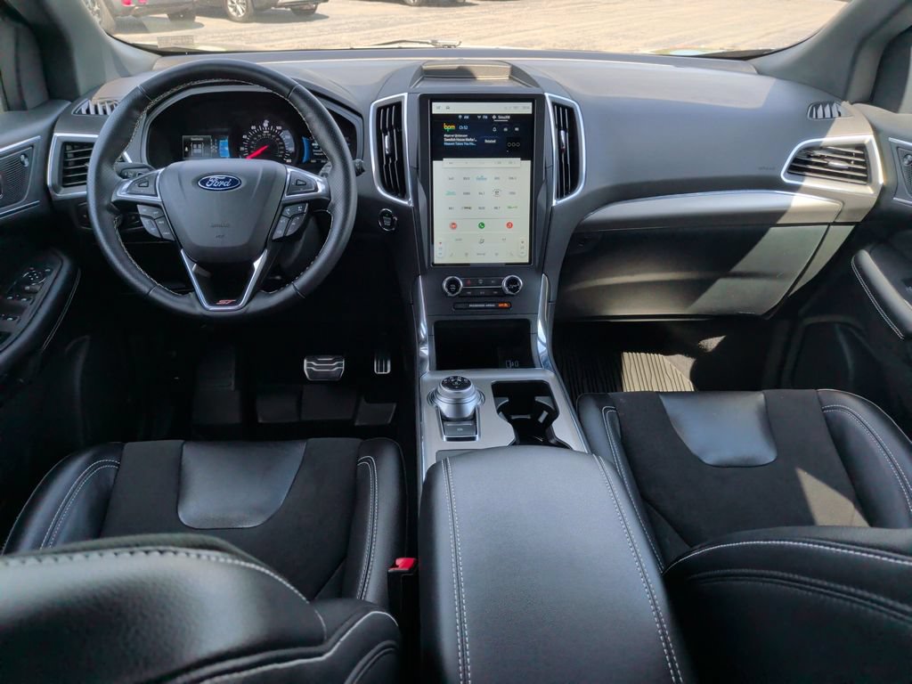 Certified 2023 Ford Edge ST AWD/4WD image 2