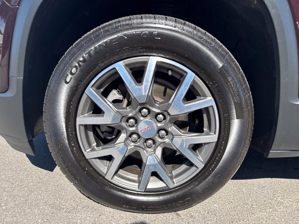 Used 2020 GMC Acadia SLE w/ Driver Convenience Package FWD image 30