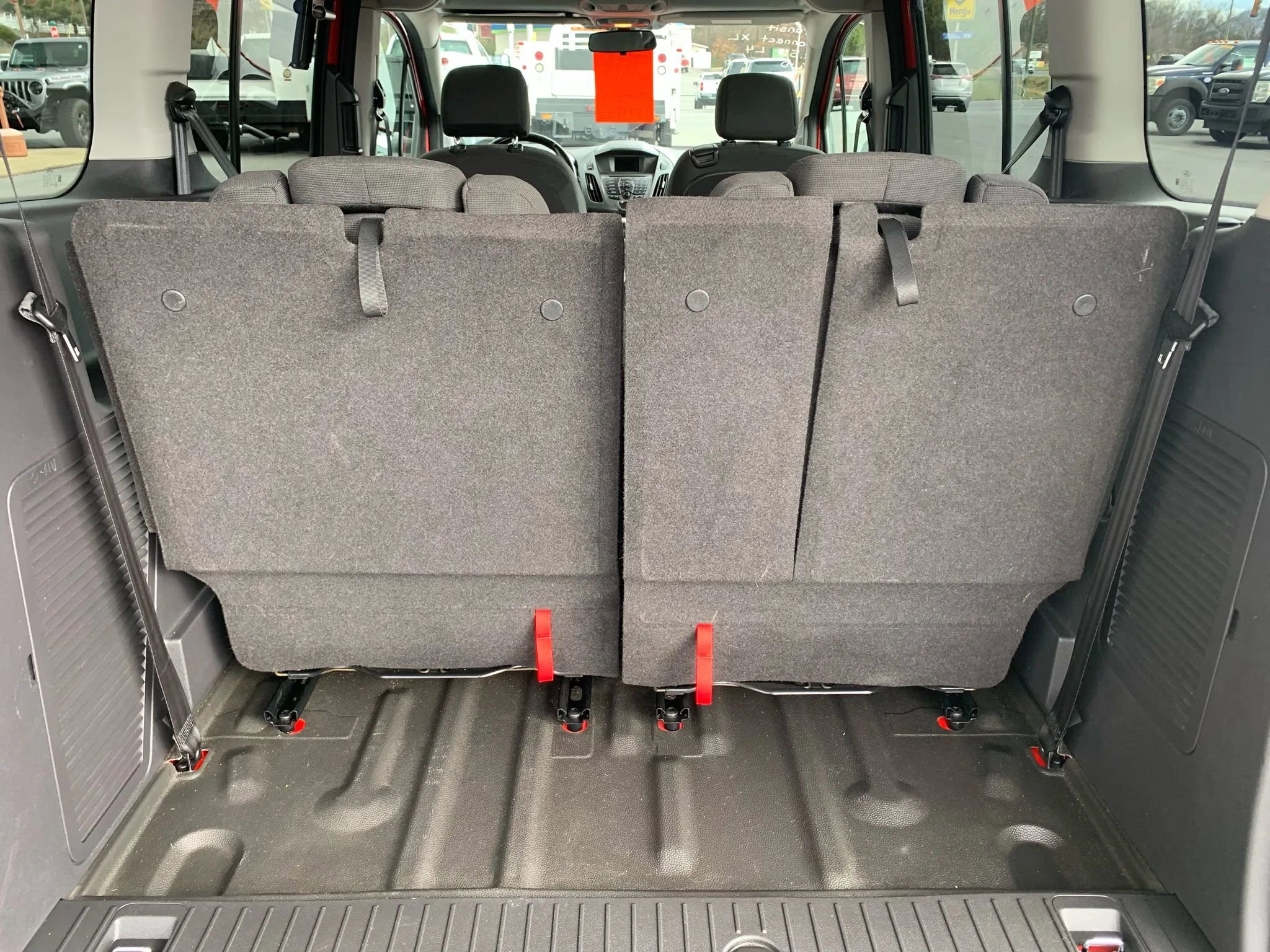 Used 2016 Ford Transit Connect XL image 32