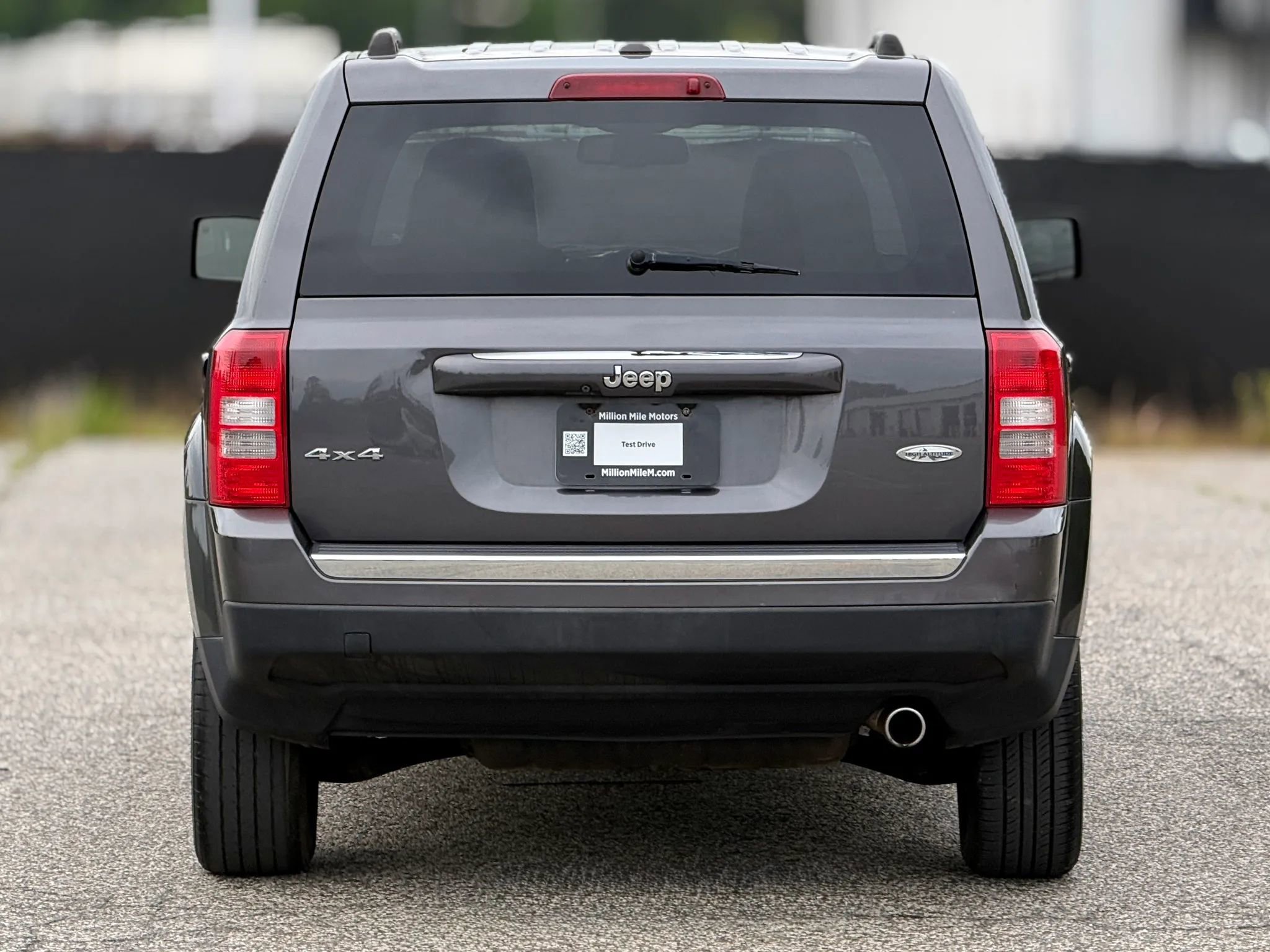 Used 2017 Jeep Patriot High Altitude AWD/4WD image 4