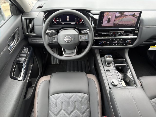 New 2026 Nissan Pathfinder Platinum AWD/4WD image 28