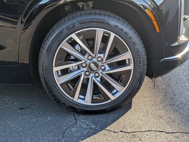 New 2026 Cadillac Vistiq Sport w/ LPO, Floor Liner Package AWD/4WD image 11