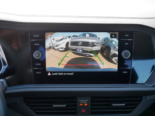 Certified 2022 Volkswagen Jetta SEL image 32