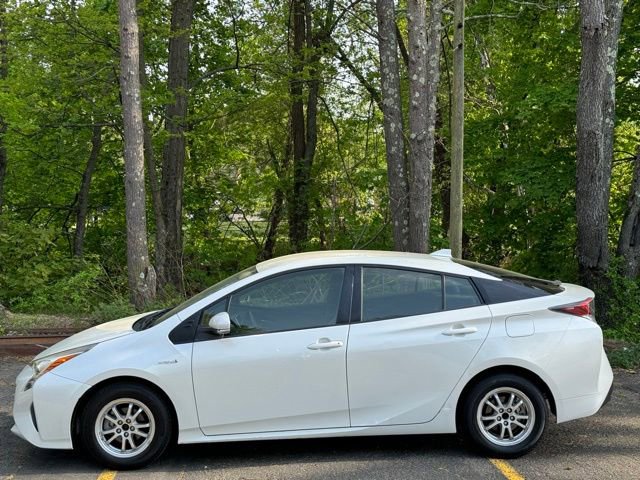 Used 2016 Toyota Prius Two FWD image 7