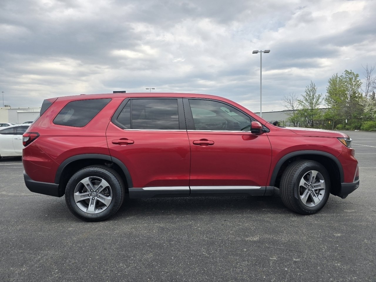 Used 2025 Honda Pilot EX-L image 18
