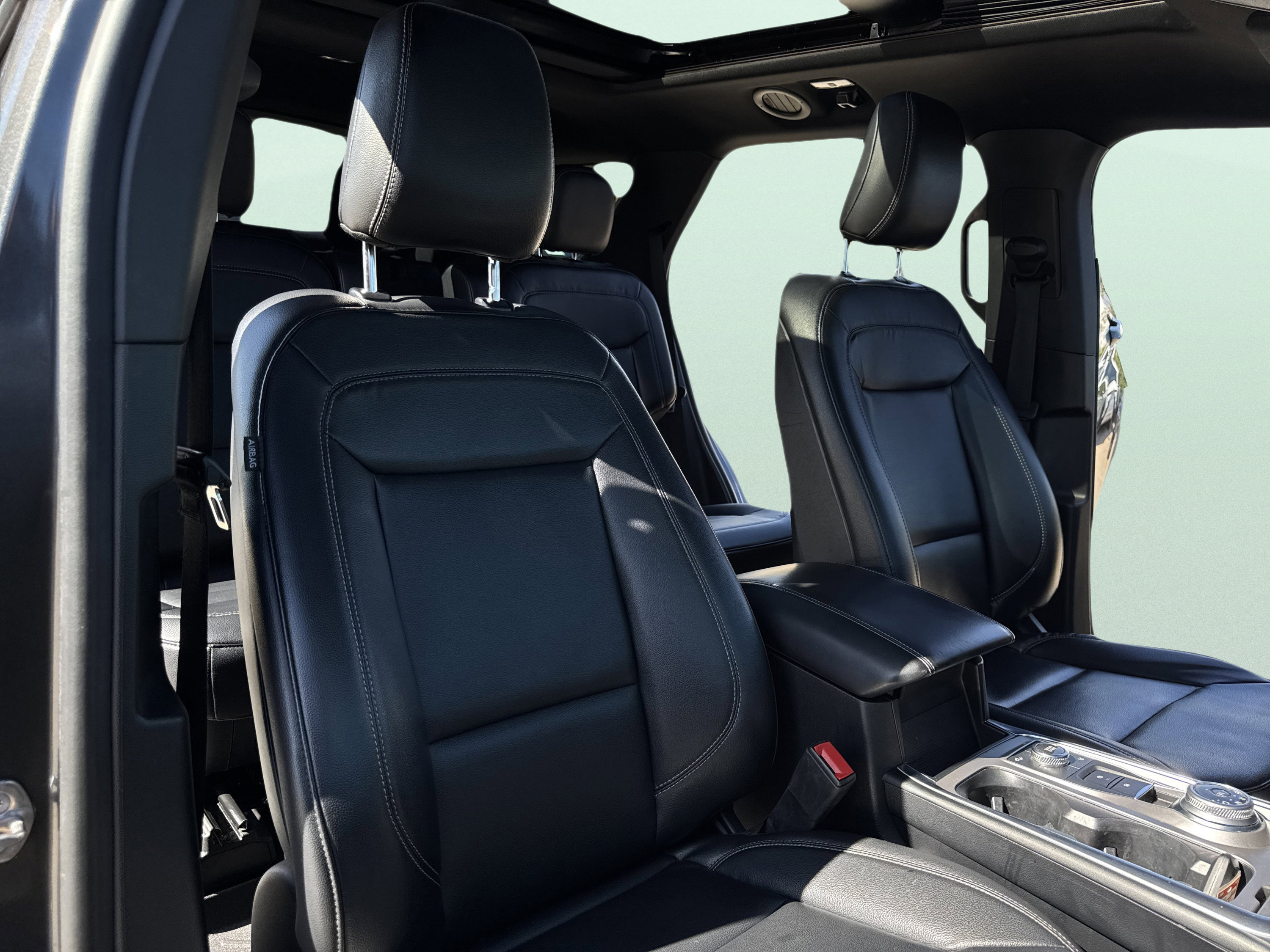 Used 2020 Ford Explorer XLT w/ Equipment Group 202A image 56