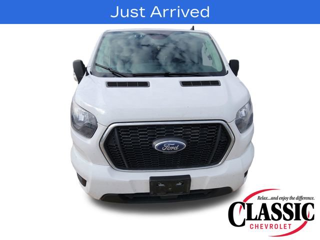 Used 2025 Ford Transit 350 XLT RWD image 3