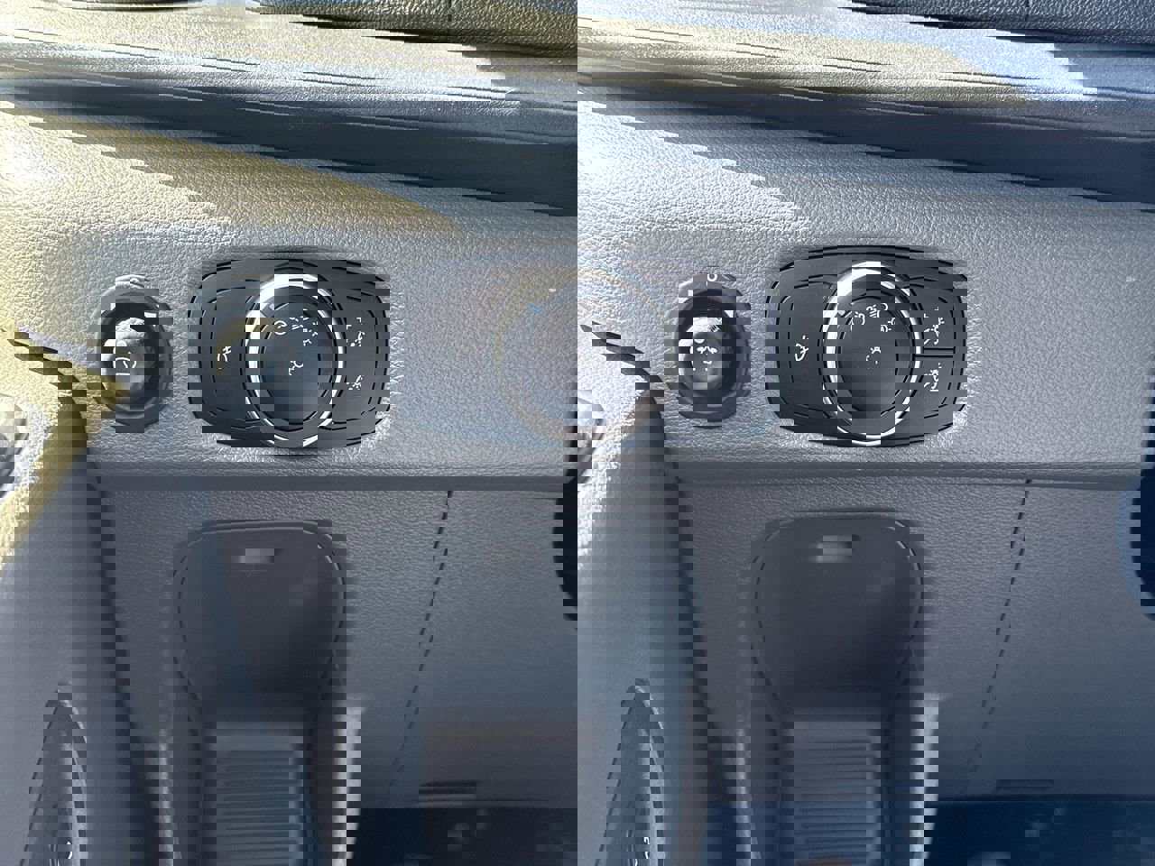 Used 2020 Ford Transit 150 XL image 15