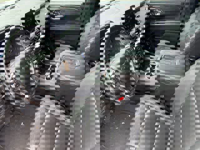 Used 2022 Chevrolet Tahoe Z71 w/ Z71 Off-Road Package AWD/4WD image 9