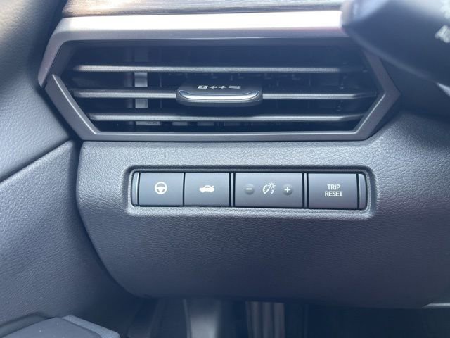 New 2025 Nissan Altima 2.5 SV w/ SV Premium Package image 32