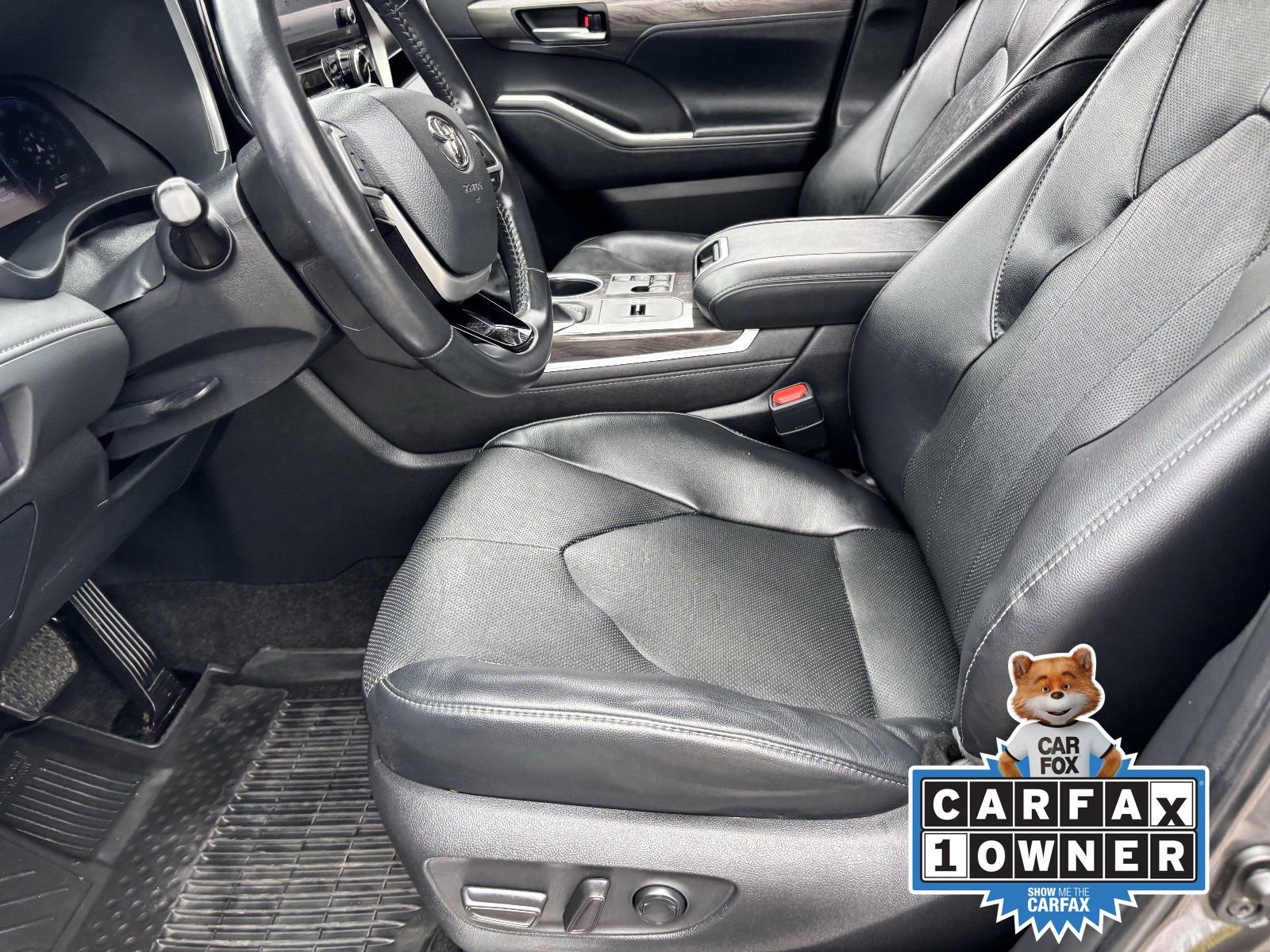 Used 2024 Toyota Highlander Limited FWD image 20