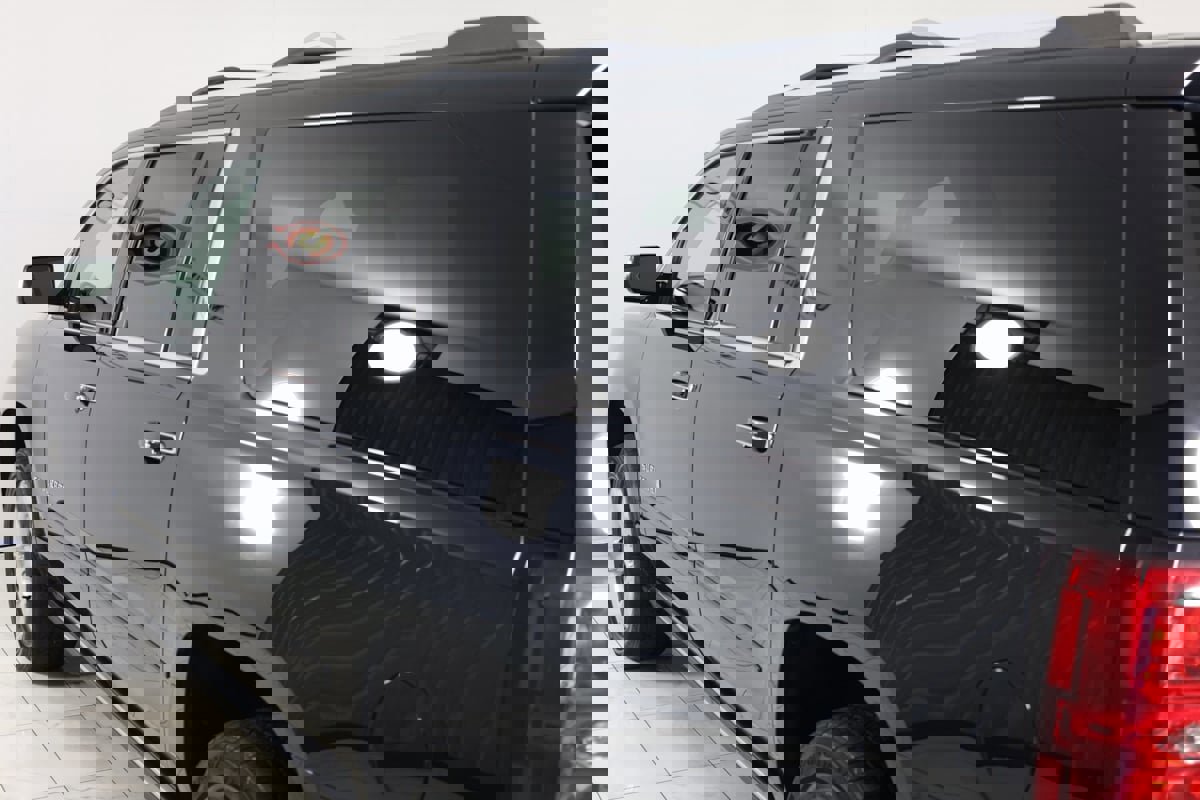 Used 2019 Chevrolet Suburban Premier image 53