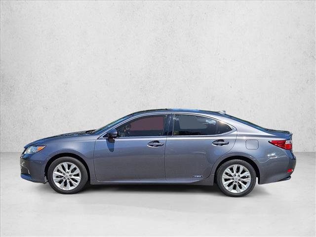 Used 2015 Lexus ES 300h w/ Premium Package w/Bamboo Trim FWD image 9