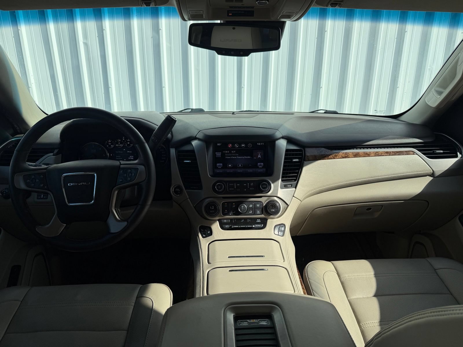 Used 2015 GMC Yukon Denali w/ Open Road Package AWD/4WD image 13