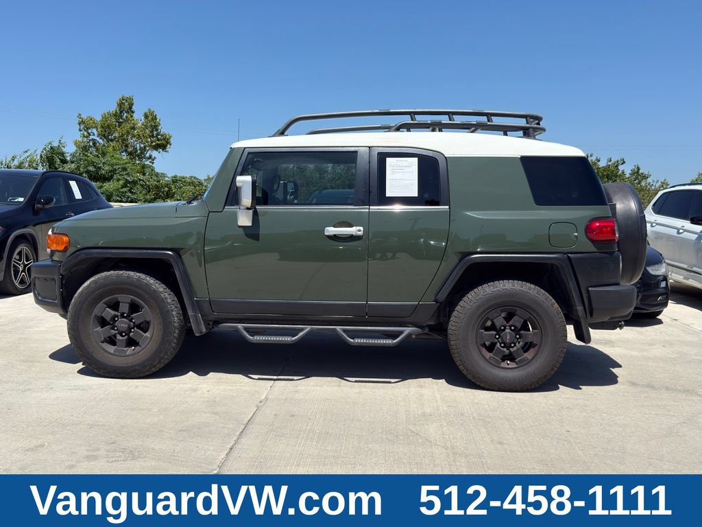 Used 2012 Toyota FJ Cruiser 2WD w/ Upgrade Pkg image 6