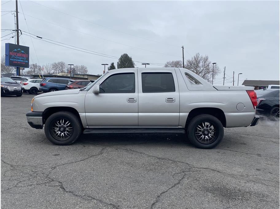 Used 2004 Chevrolet Avalanche 2WD image 8