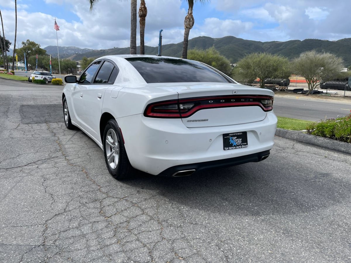 Used 2019 Dodge Charger SXT w/ Leather Interior Group RWD image 7