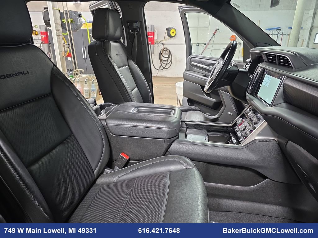 Used 2022 GMC Yukon XL Denali image 10