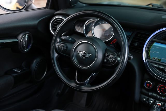 Used 2015 MINI Cooper S image 33