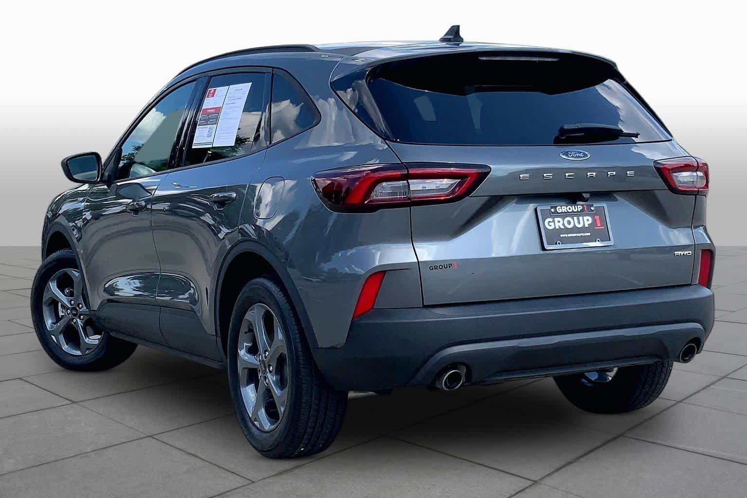 Used 2025 Ford Escape ST-Line AWD/4WD image 12
