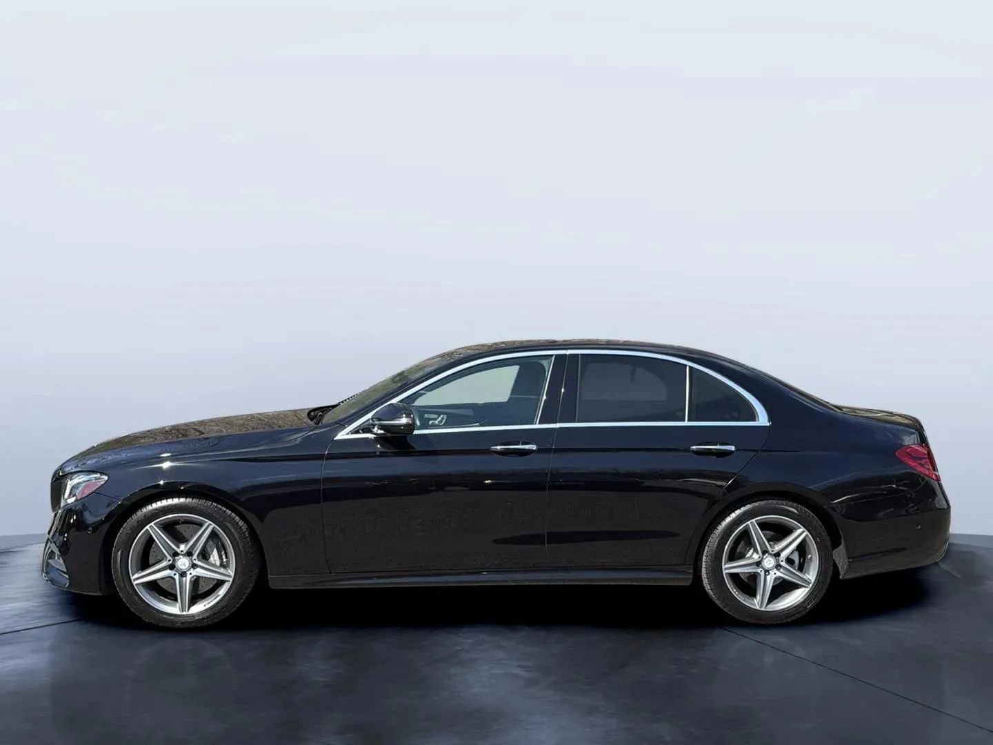 Used 2017 Mercedes-Benz E 300 4MATIC w/ Premium 1 Package image 2