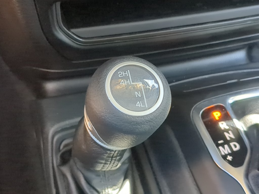 Used 2022 Jeep Gladiator Sport AWD/4WD image 24