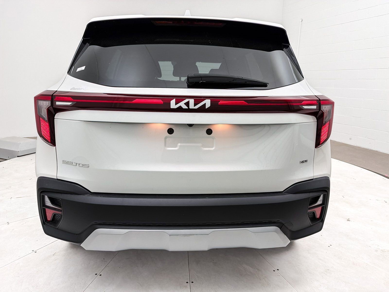 Certified 2024 Kia Seltos LX image 13