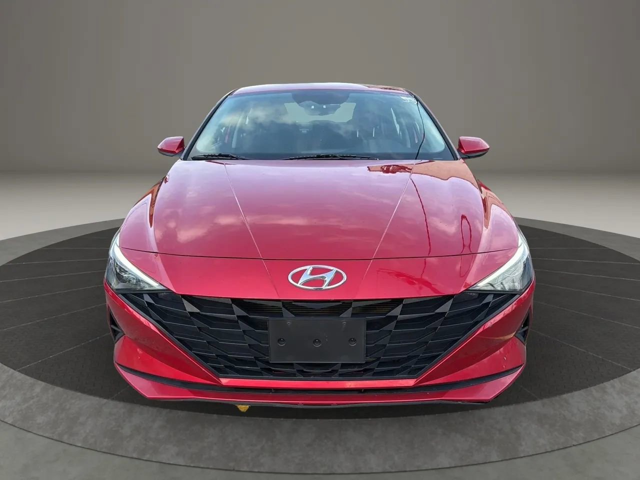 Used 2021 Hyundai Elantra SE image 2