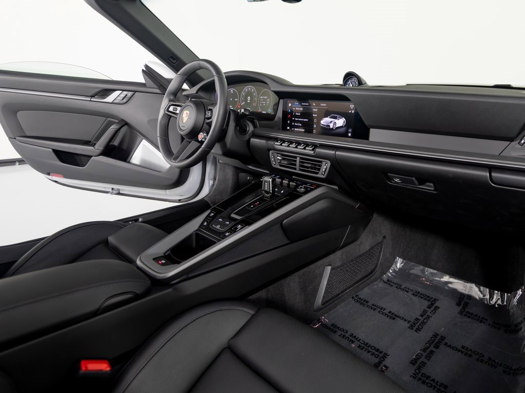 Certified 2025 Porsche 911 Carrera image 28