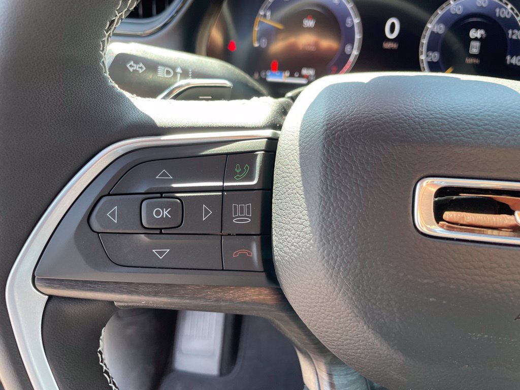 New 2027 Jeep Grand Cherokee Altitude AWD/4WD image 19