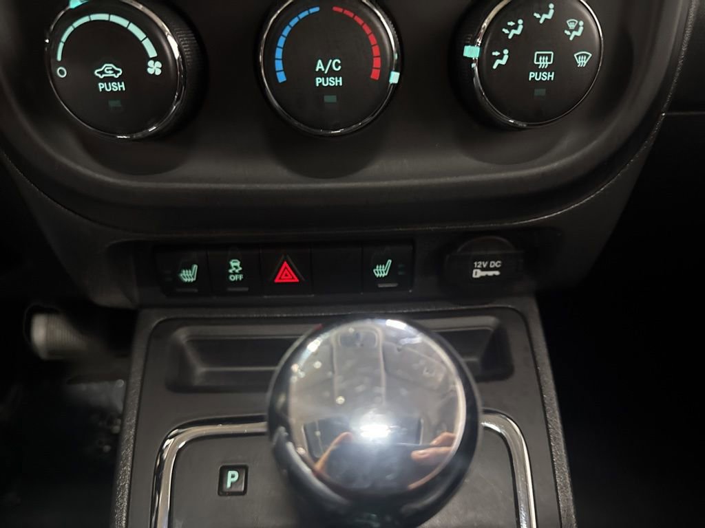 Used 2015 Jeep Patriot High Altitude image 15