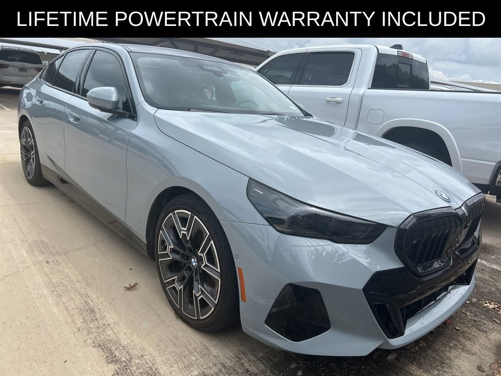 Used 2026 BMW 550e xDrive w/ Executive Package AWD/4WD image 1