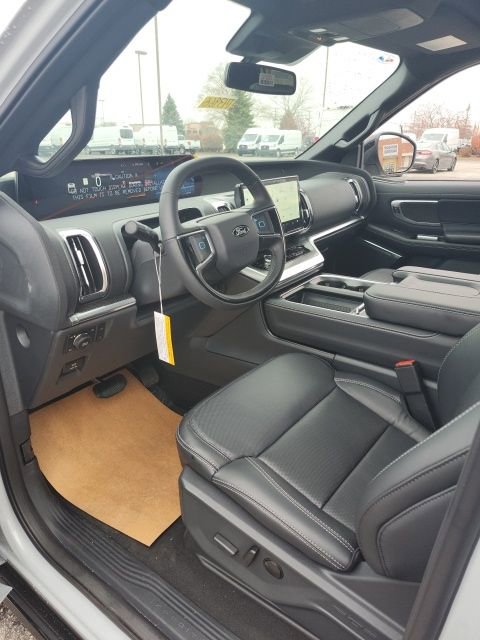 New 2025 Ford Expedition Platinum w/ Stealth Performance Package image 35