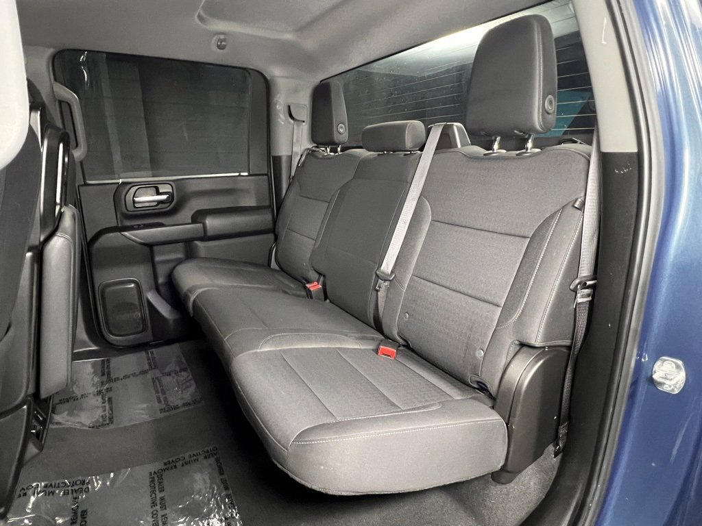 Used 2024 Chevrolet Silverado 2500 Custom w/ Custom Value Package image 21