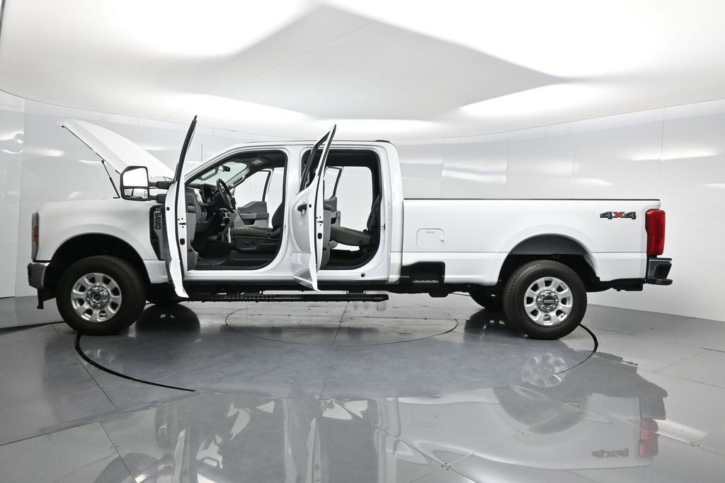 Used 2024 Ford F250 XLT image 54