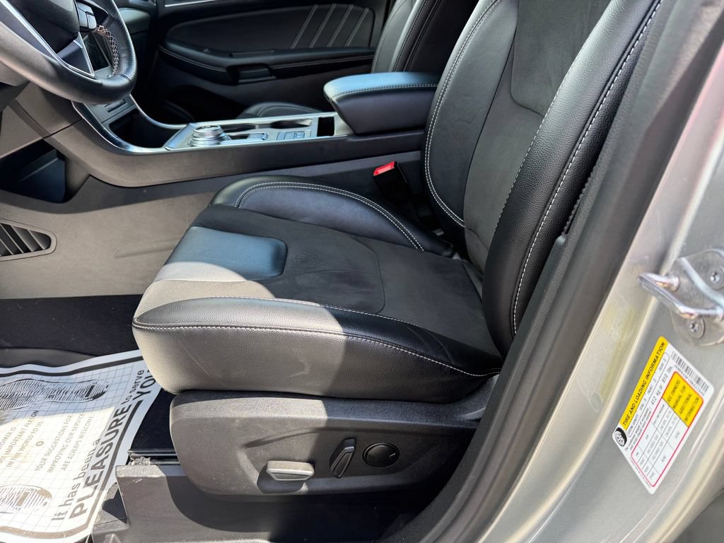 Used 2024 Ford Edge ST w/ Equipment Group 401A AWD/4WD image 12