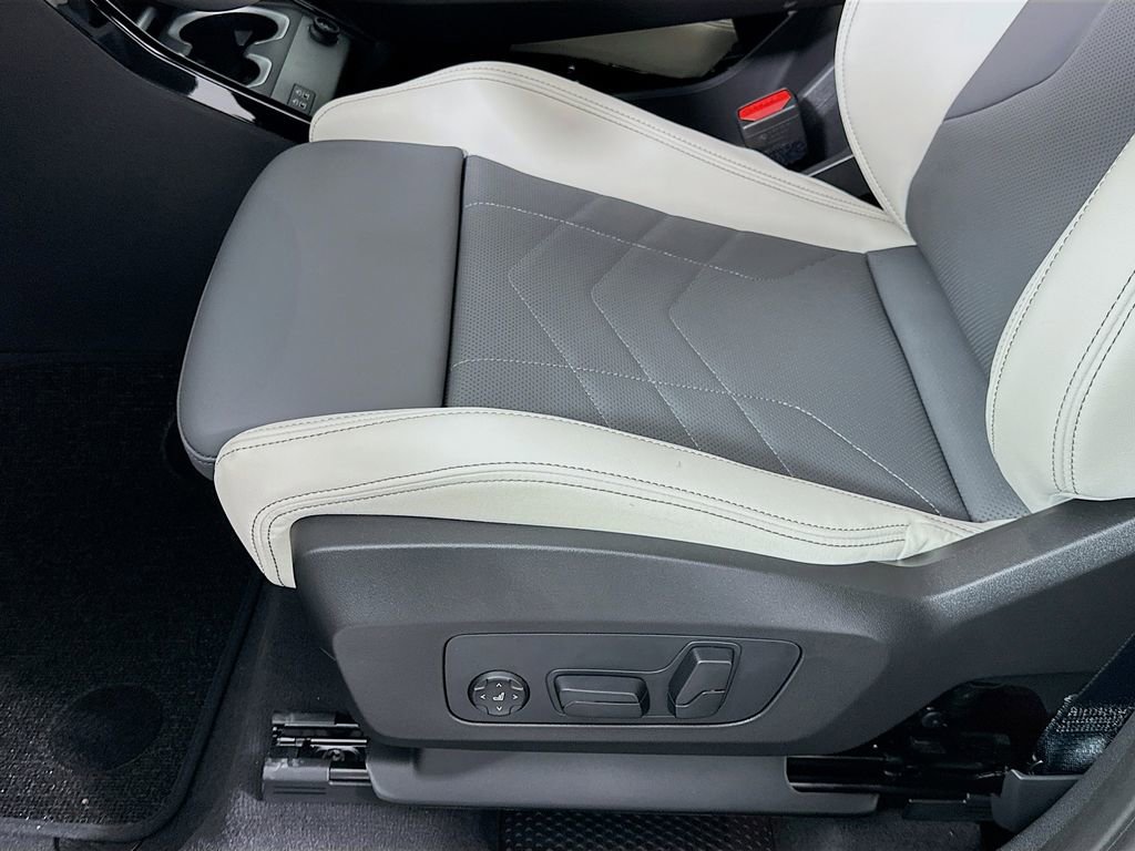 New 2026 BMW X1 xDrive28i w/ Technology Package image 21