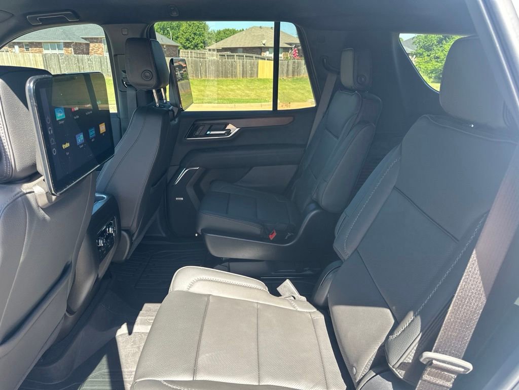 Used 2026 GMC Yukon Denali w/ Advanced Technology Package AWD/4WD image 18