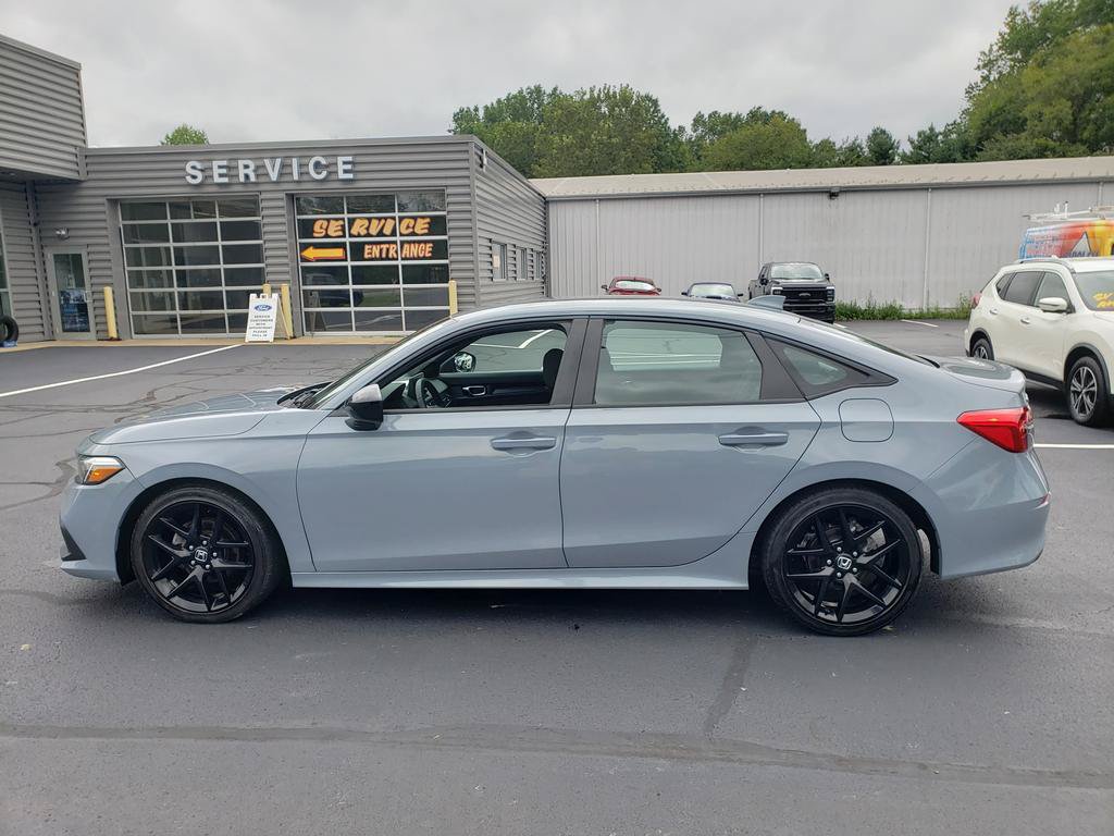 Used 2024 Honda Civic Sport image 9