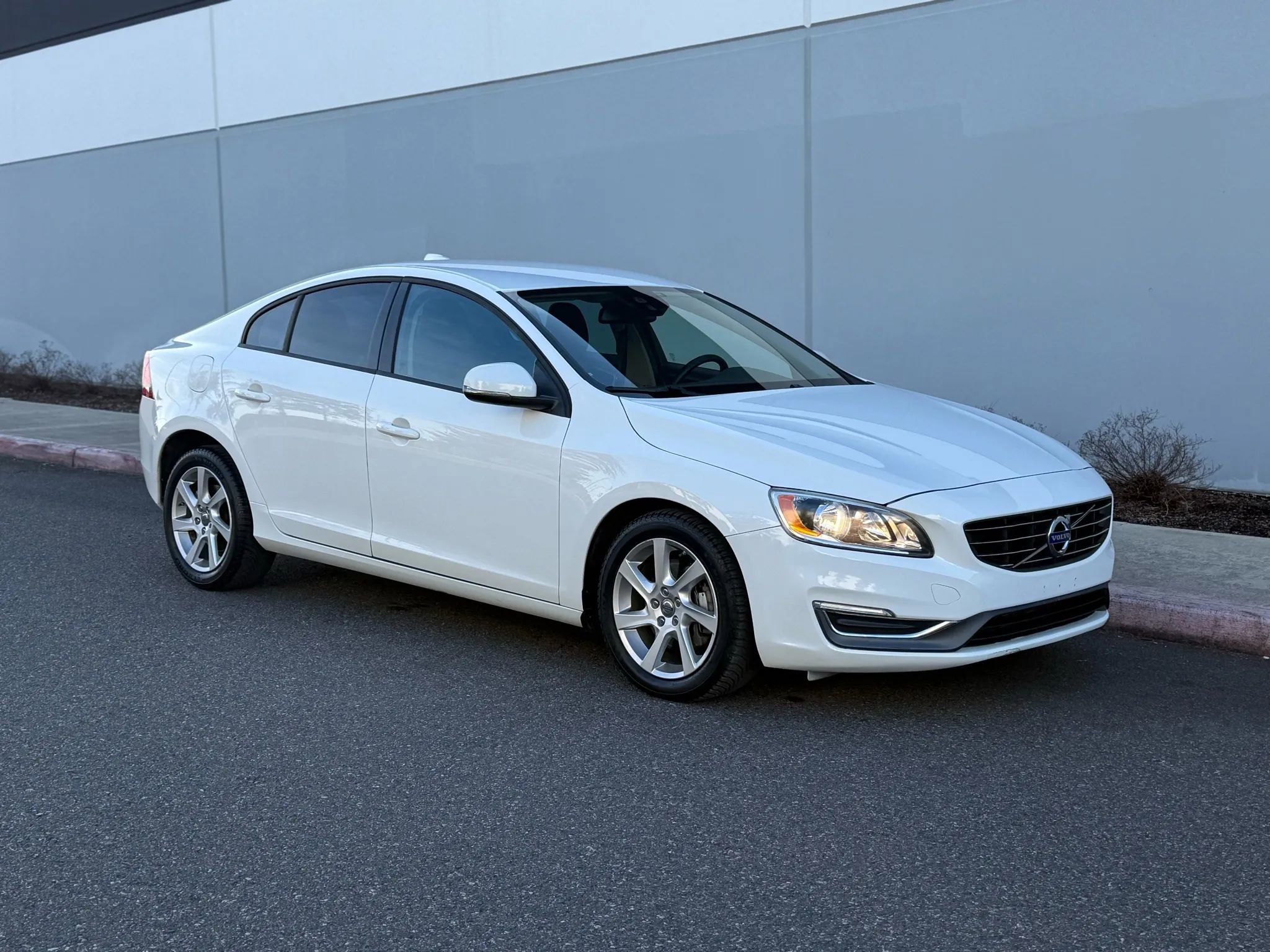 Used 2014 Volvo S60 T5 image 7