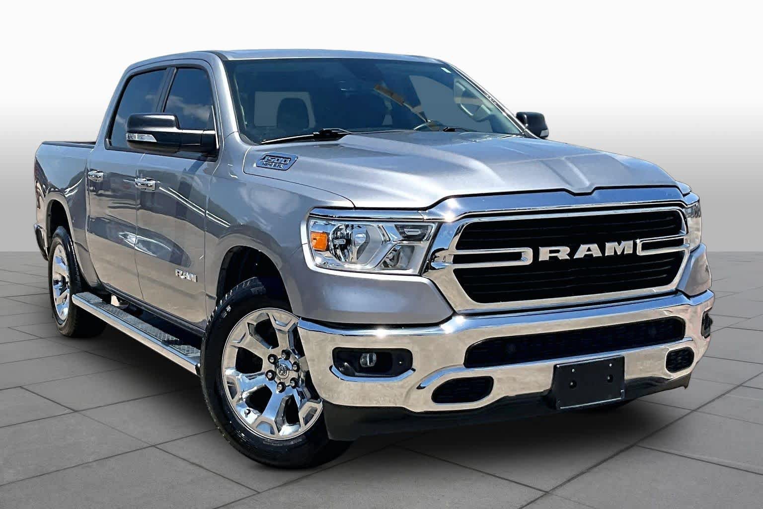 Used 2020 RAM 1500 Lone Star RWD image 3