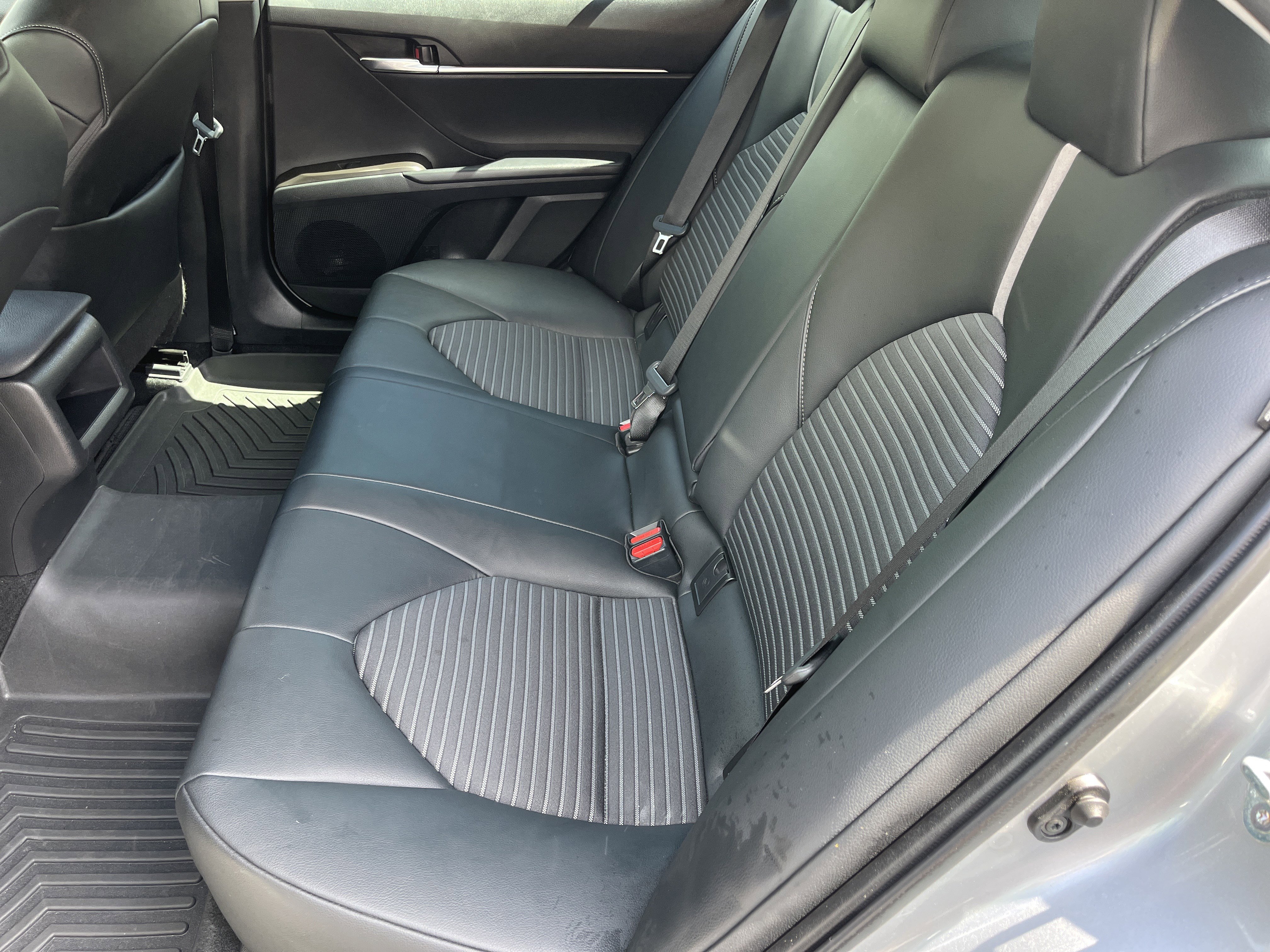 Used 2023 Toyota Camry SE FWD image 16