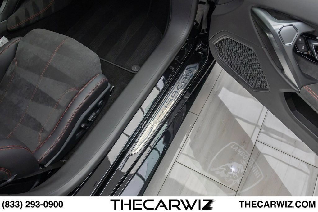 Used 2016 Lamborghini Huracan LP 580-2 RWD image 77