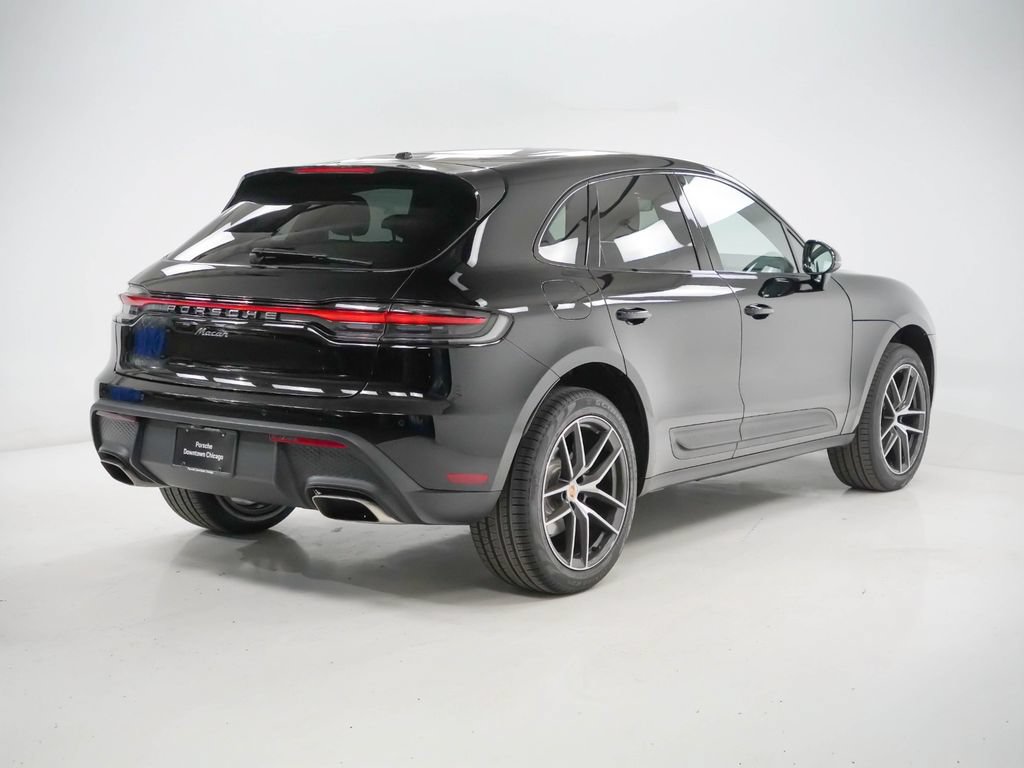 Certified 2026 Porsche Macan AWD/4WD image 10