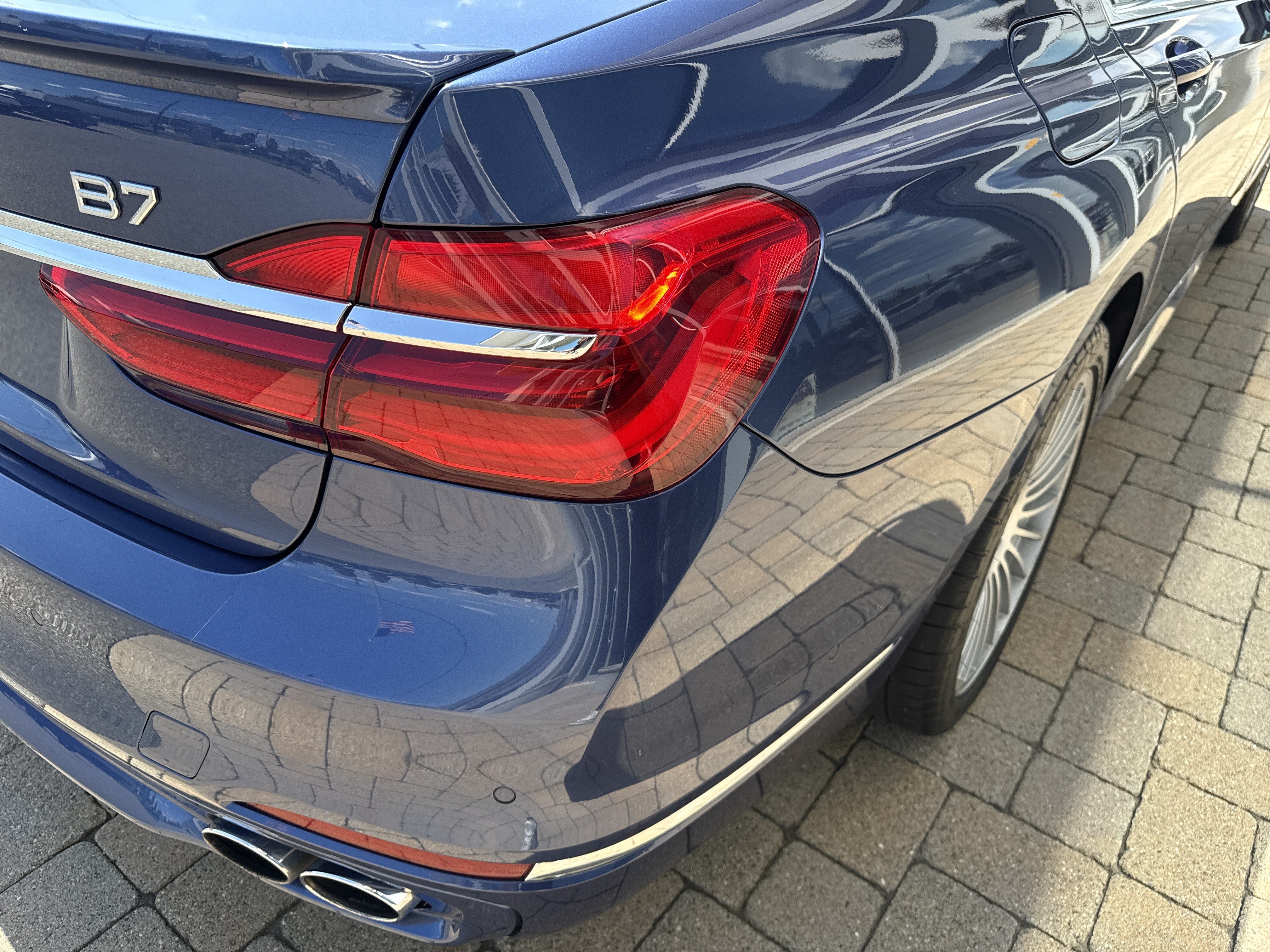 Used 2018 BMW ALPINA B7 xDrive AWD/4WD image 40