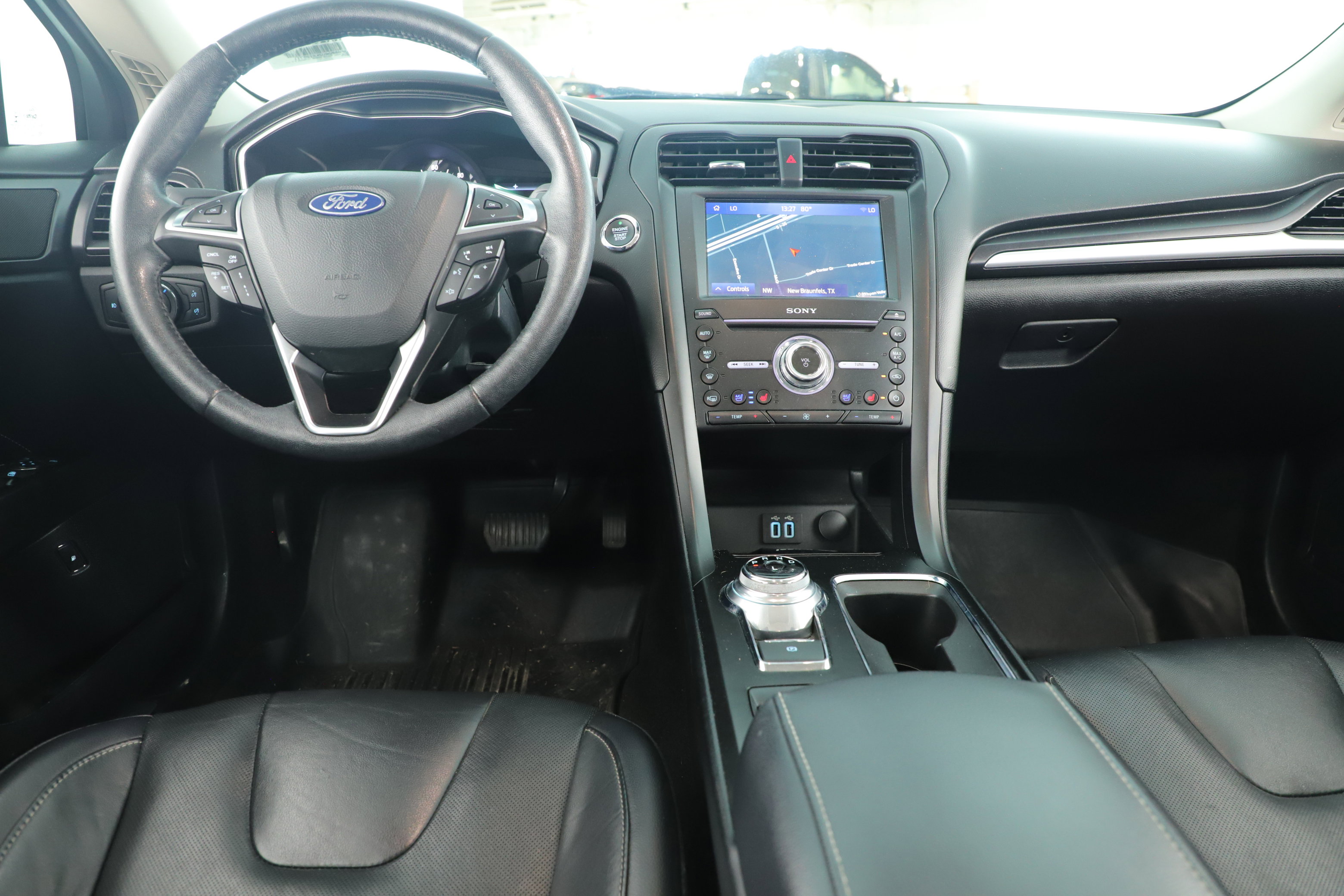 Used 2019 Ford Fusion Titanium image 14