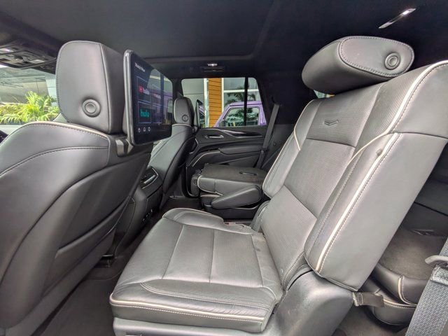 Used 2023 Cadillac Escalade Sport image 10