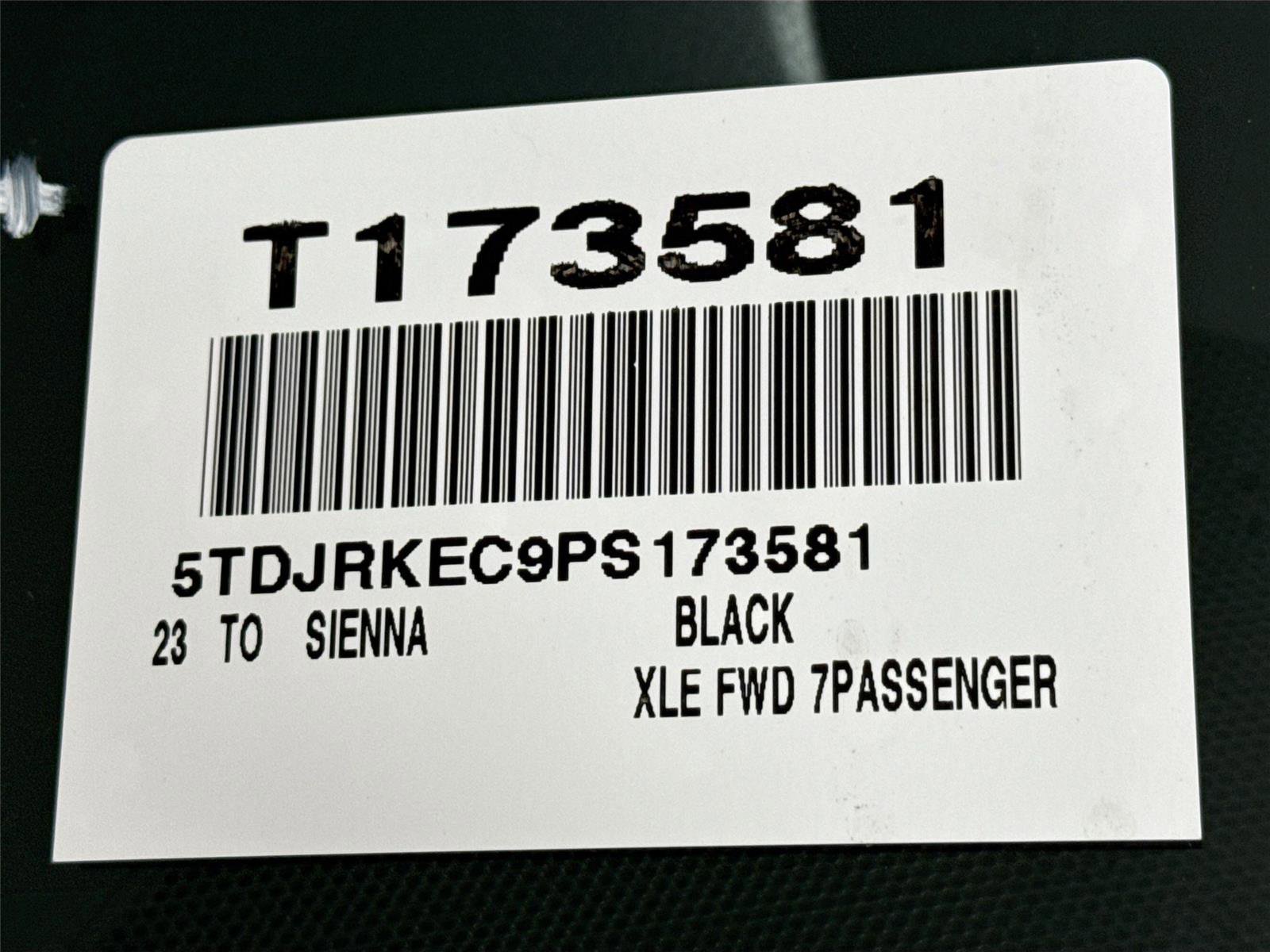 Certified 2023 Toyota Sienna XLE image 48