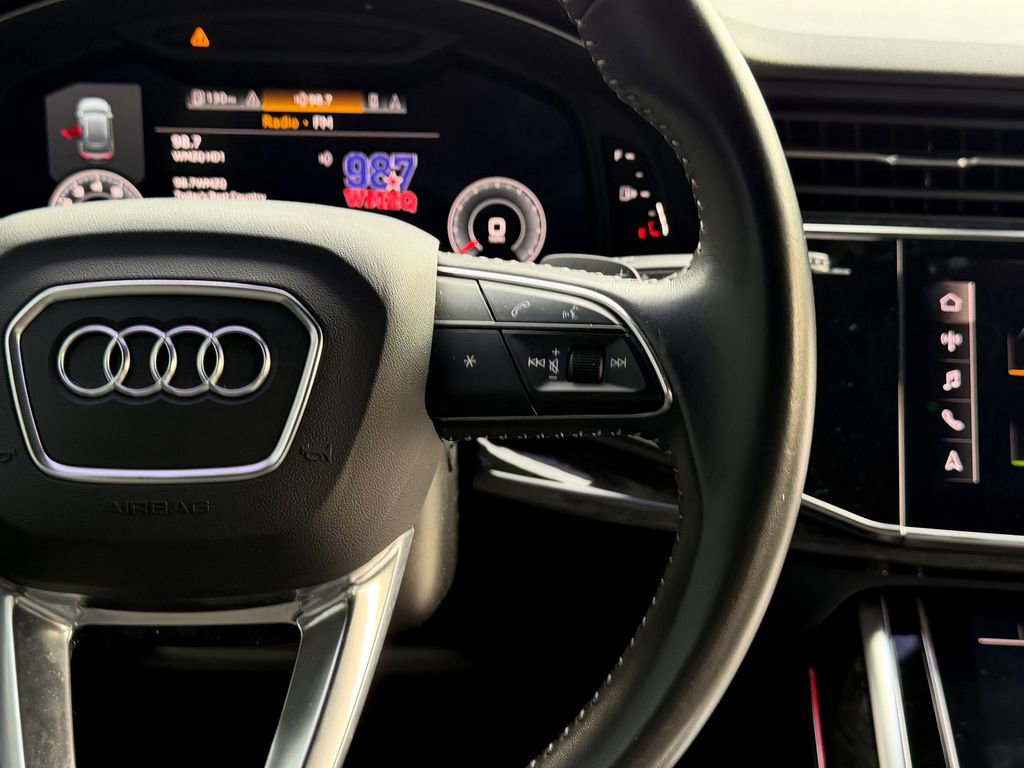 Used 2020 Audi Q8 Premium Plus AWD/4WD image 24