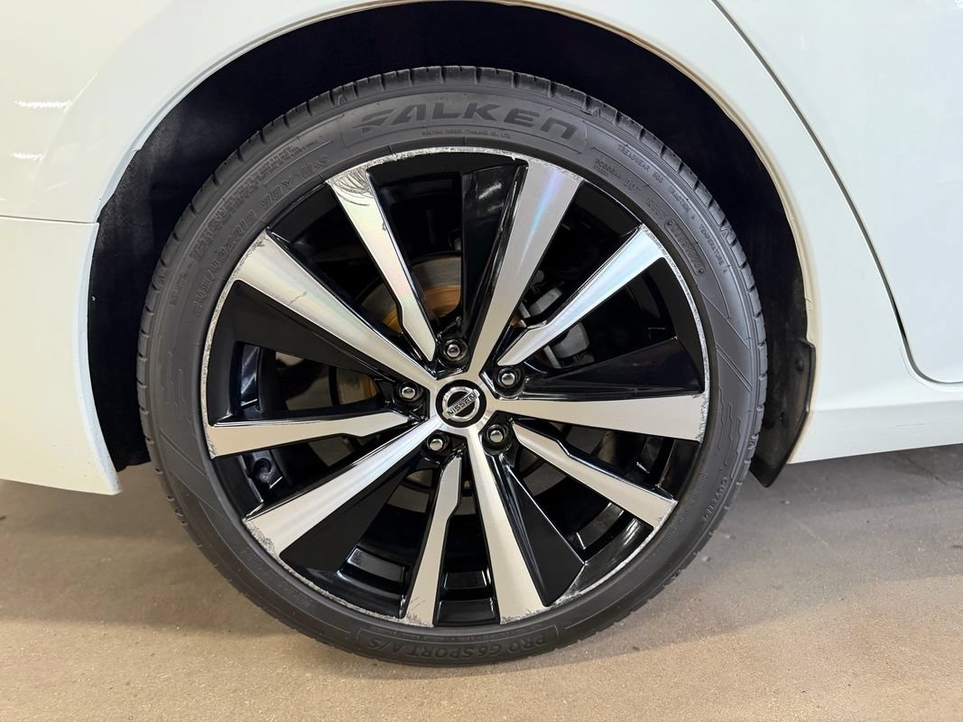 Used 2020 Nissan Altima 2.5 SR FWD image 30